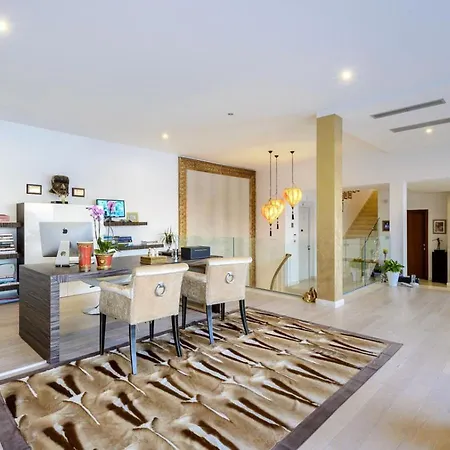 Splendid Near View Stunning Views From Each