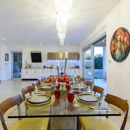 Splendid Near View Stunning Views From Each * Ragusa